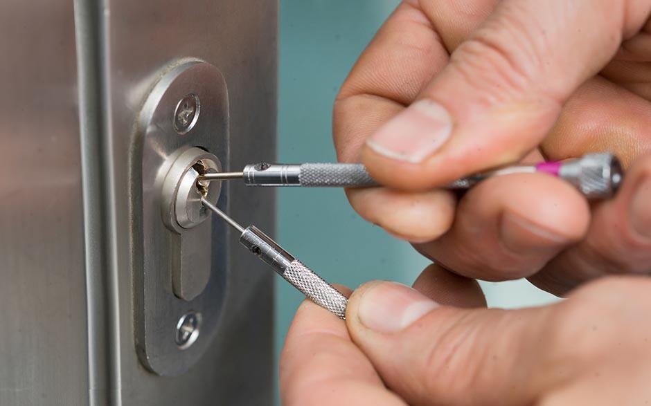 artisan serrurier pas cher Samoreau